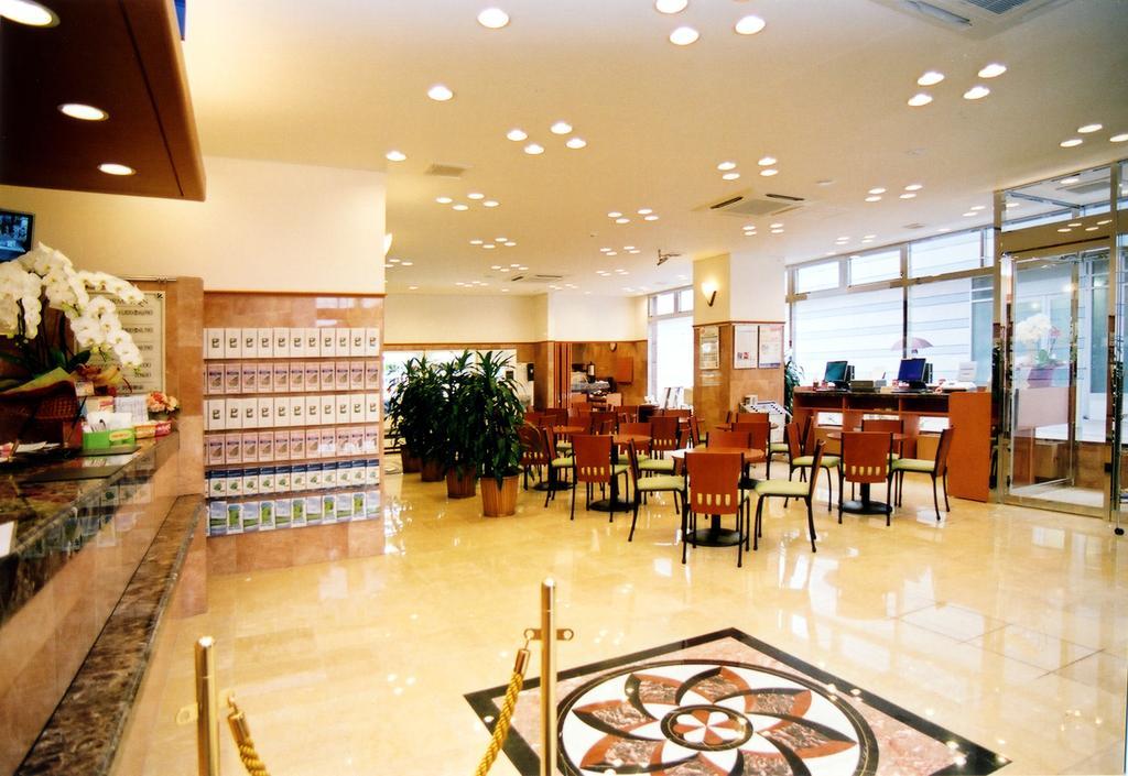 Toyoko Inn Miyazaki Ekimae Exterior foto